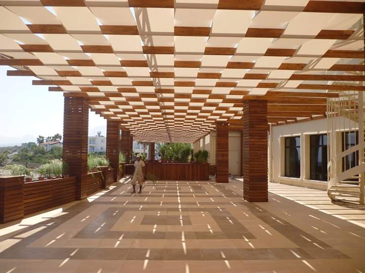 Şaşırtmalı pergola